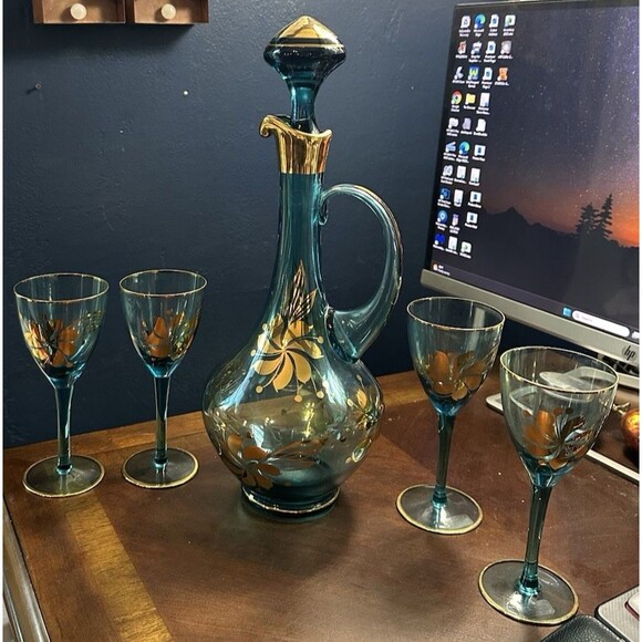 MCM Aqua Blue Bohemian Decanter with Stopper and 4  Glasses Gold Floral Details - Picture 1 of 8